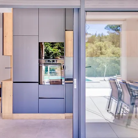 Andrea Deluxe With Pool * Mali Lošinj