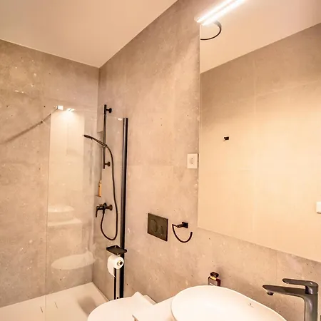 Andrea Deluxe With Pool * Mali Lošinj