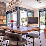 Apartman Andrea Deluxe With Pool