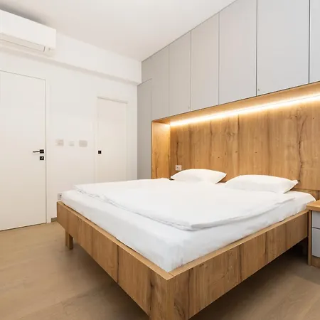 Andrea Deluxe With Pool Apartamento *