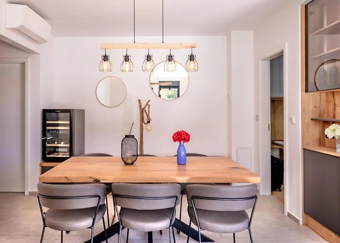 Andrea Deluxe With Pool 公寓 *