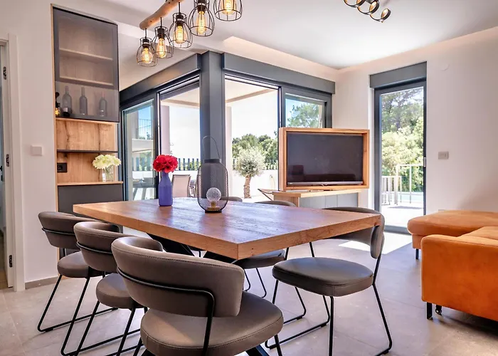 公寓 Andrea Deluxe With Pool