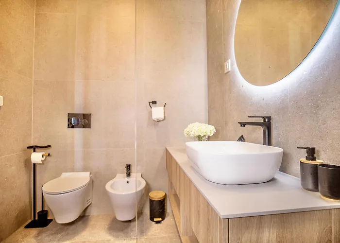 Andrea Deluxe With Pool 公寓