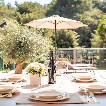 Andrea Deluxe With Pool Mali Lošinj